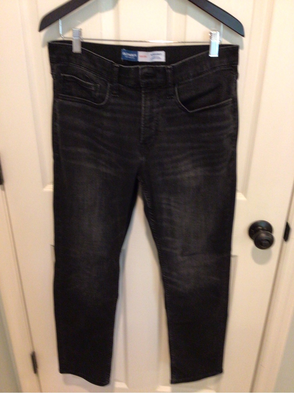 Old Navy Men's Black Slim Straight Jeans